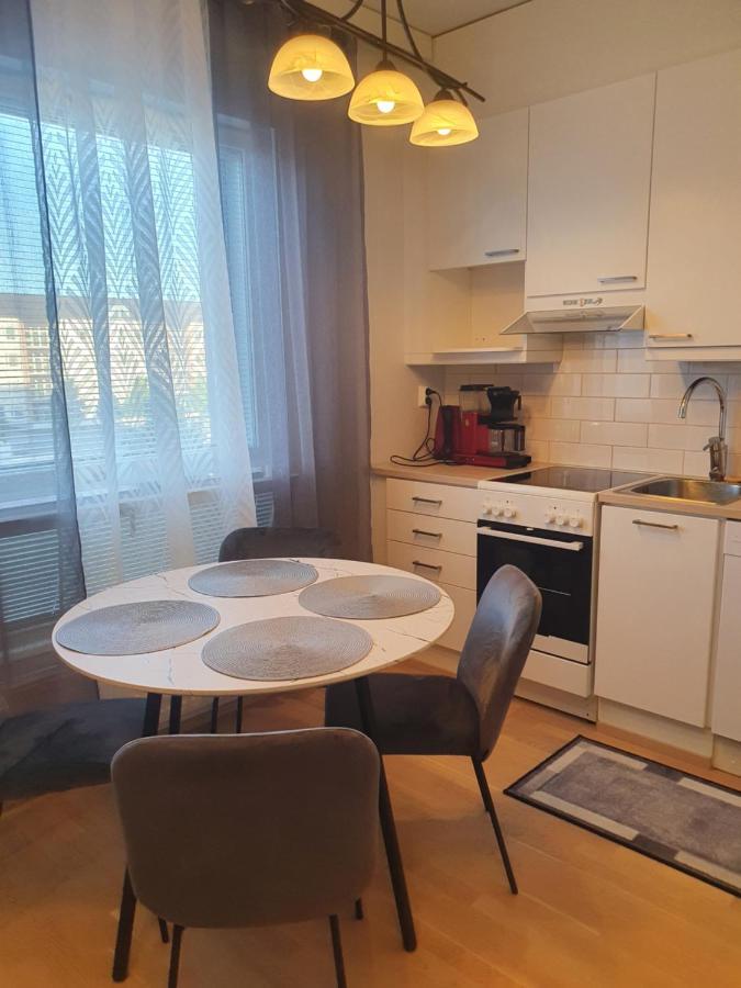 Moderni, Viihtyisae Pikkukaksio Saunalla Пори Екстериор снимка